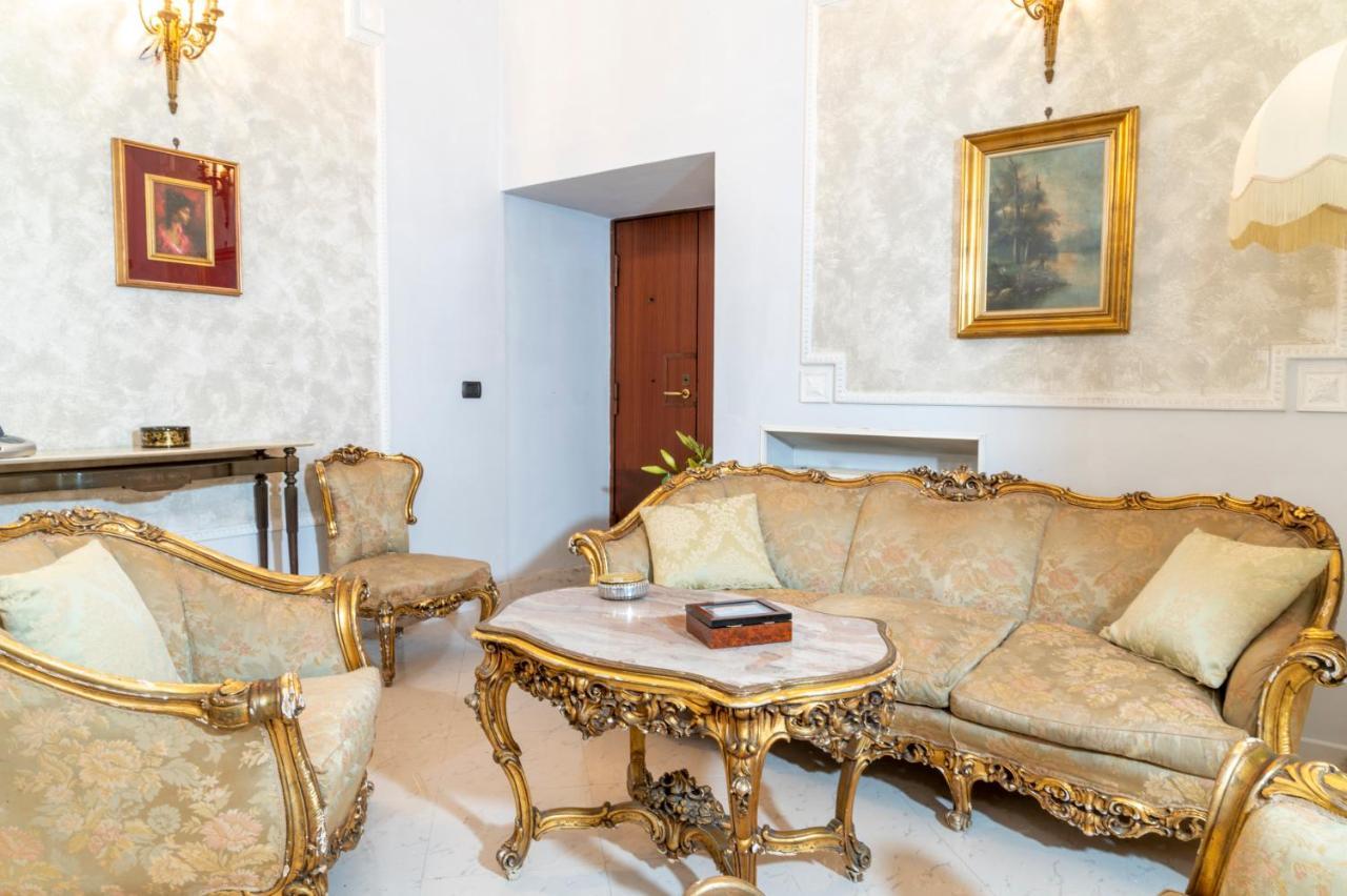 Deluxe With Garden In Vomero Appartement *