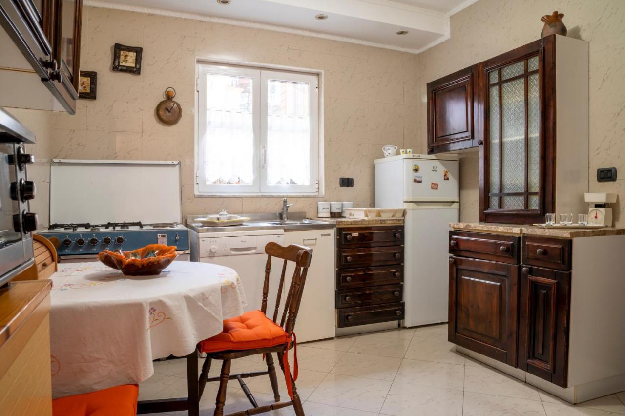 Deluxe With Garden In Vomero Appartement